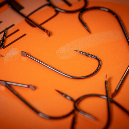 Guru Match Special Barbed Hooks